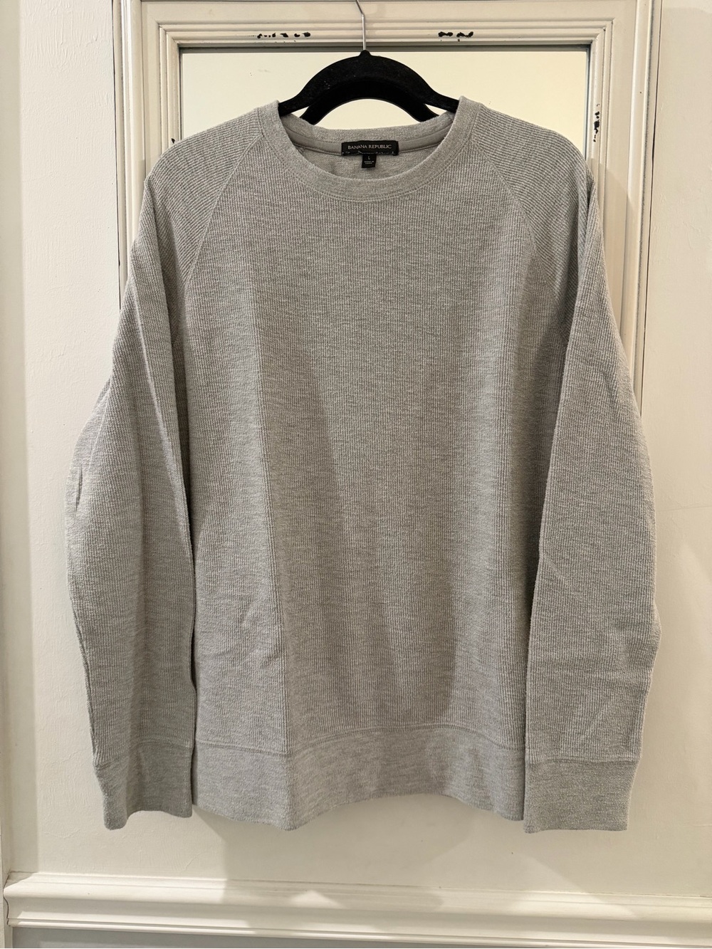 Banana Republic Men's Light Crewneck Sweater